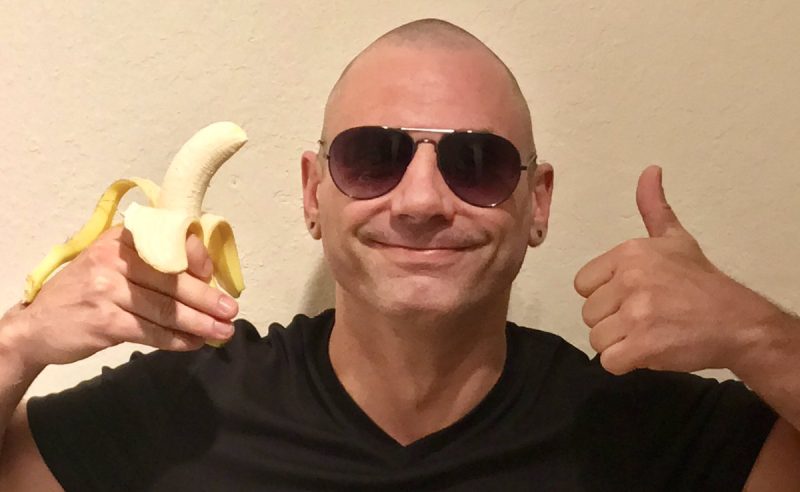 Former WWE Superstar Austin Aries Changes His Look