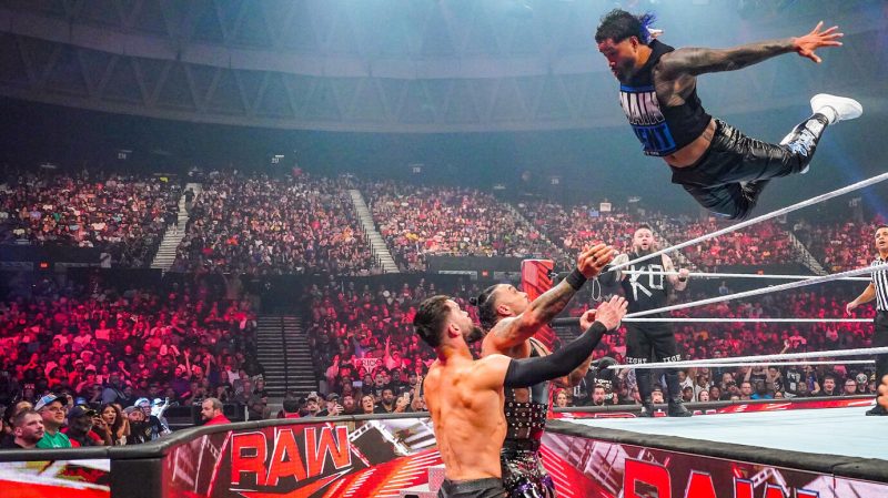 WWE Raw खत्म होने के बाद Jey Uso के साथ क्या हुआ? रिंग में दिखा चौंकाने वाला पल।